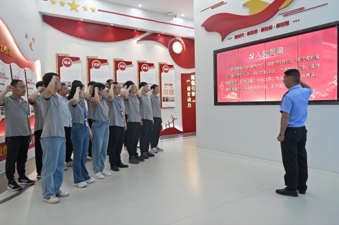 沉温红色岁月 共话经典篇章 | XPJ官网党委发展庆建党103周年红色阅读活动