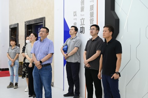 市司法局走访调研XPJ官网股份法治建设工作